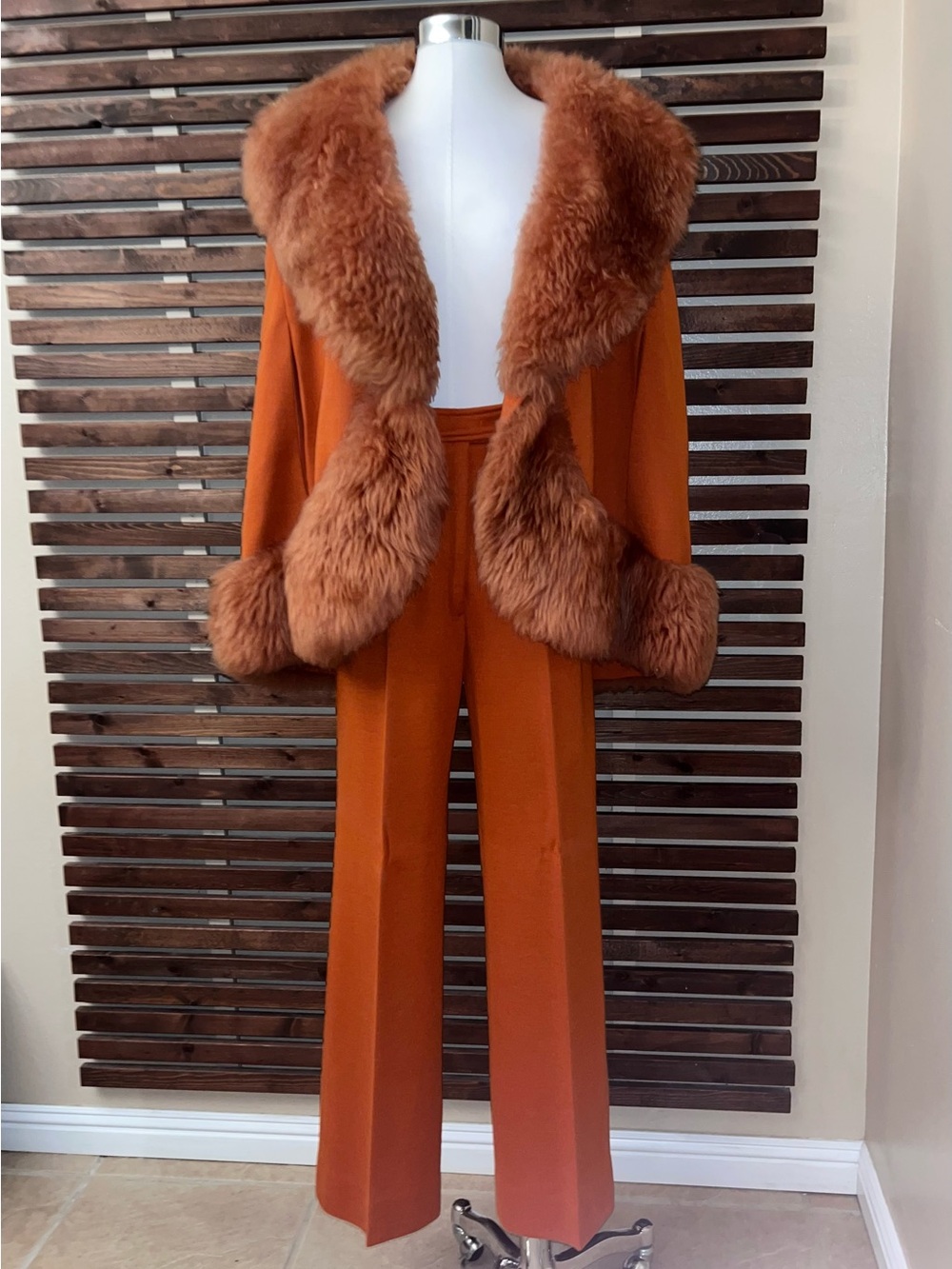 2 PC 1970s Vintage Orange Faux Fur Cape Coat & Matching High Waist Slacks Pants - Picture 7 of 16